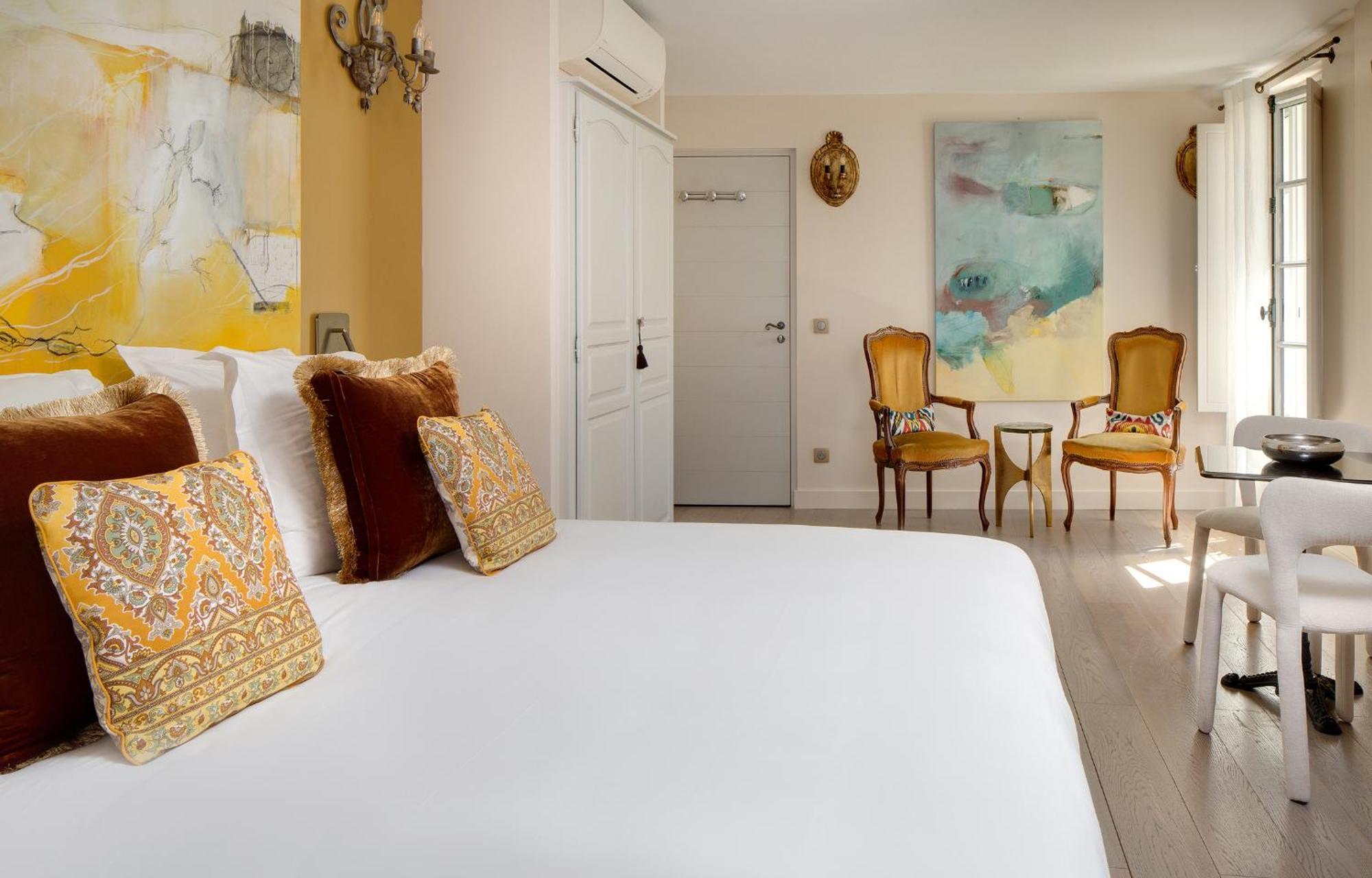 La Maison Des Augustins 4 Stars Spa Et Fitness Avinyon Oda fotoğraf