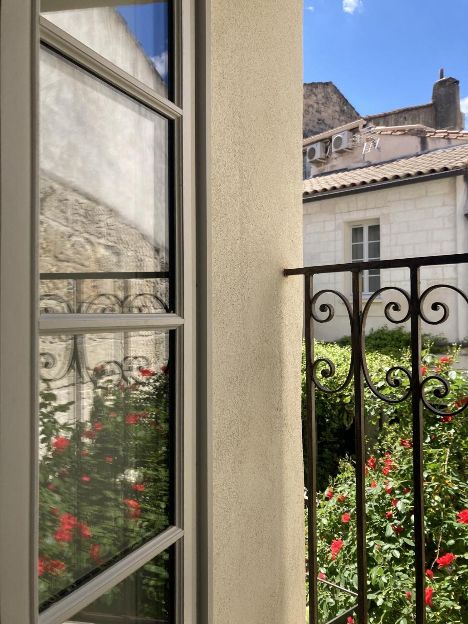 La Maison Des Augustins 4 Stars Spa Et Fitness Avinyon Oda fotoğraf