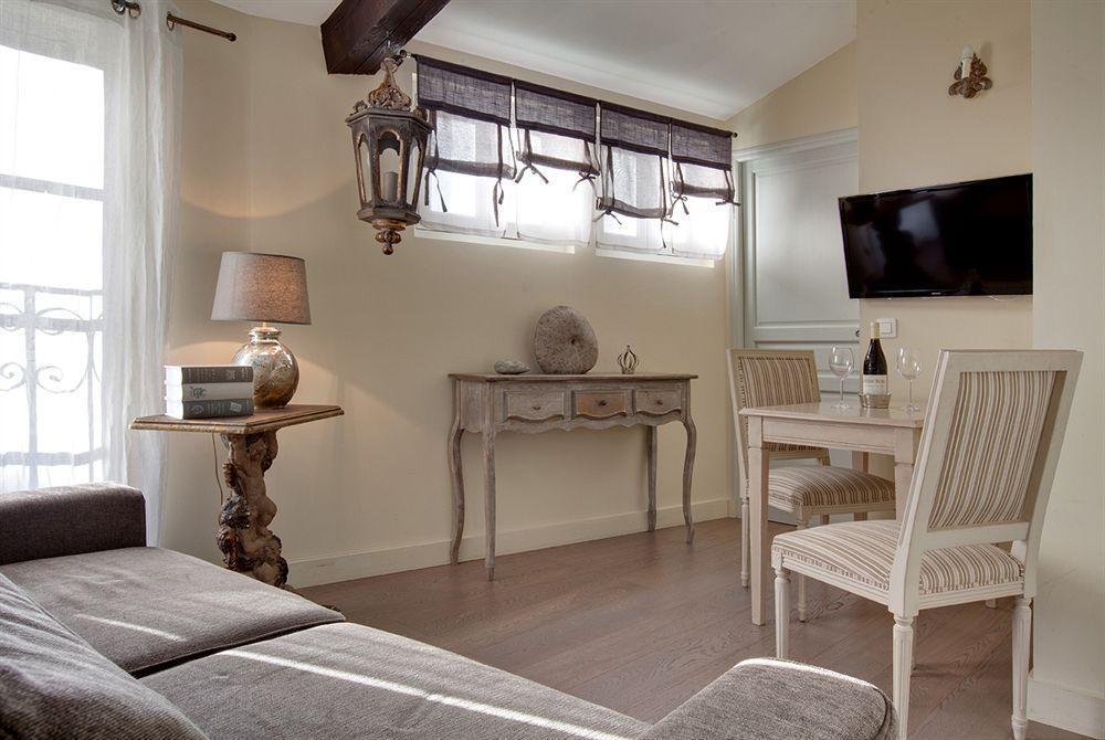 La Maison Des Augustins 4 Stars Spa Et Fitness Avinyon Dış mekan fotoğraf