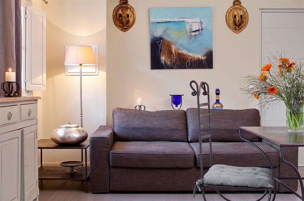 La Maison Des Augustins 4 Stars Spa Et Fitness Avinyon Dış mekan fotoğraf